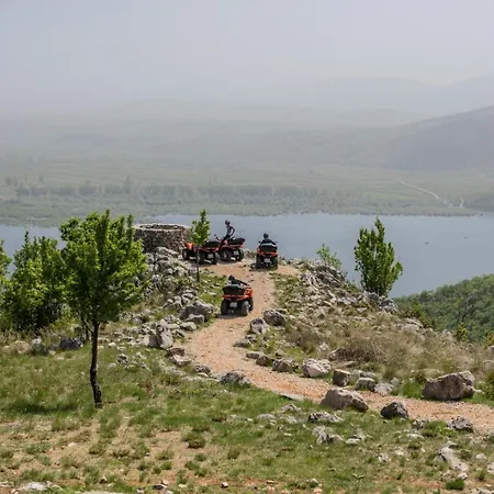 Dalmatia With Sauna, Hot Tub, Heated Pool