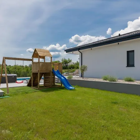 New! Dalmatia With Sauna, Hot Tub, Heated Pool Villa