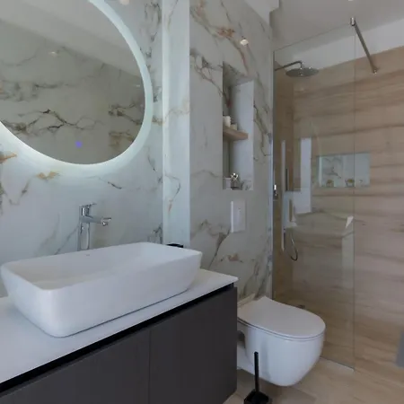New! Dalmatia With Sauna, Hot Tub, Heated Pool * Grubine