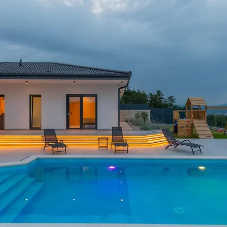 New! Dalmatia With Sauna, Hot Tub, Heated Pool Villa *