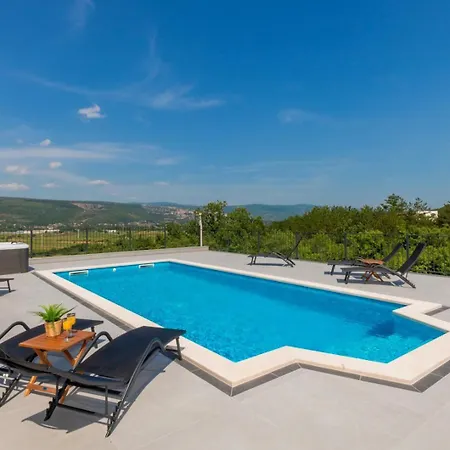New! Dalmatia With Sauna, Hot Tub, Heated Pool * Grubine