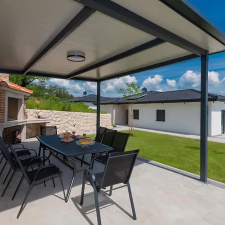 New! Dalmatia With Sauna, Hot Tub, Heated Pool Villa *
