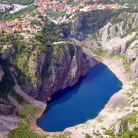 Dalmatia With Sauna, Hot Tub, Heated Pool