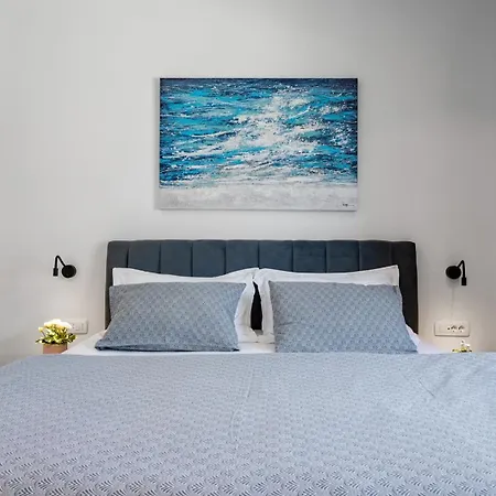 Villa Dalmatia With Sauna, Hot Tub, Heated Pool