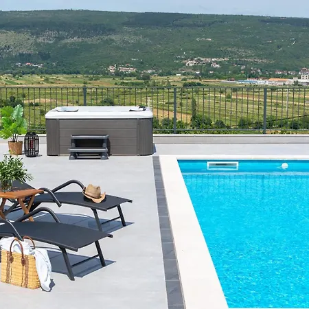 Dalmatia With Sauna, Hot Tub, Heated Pool Villa