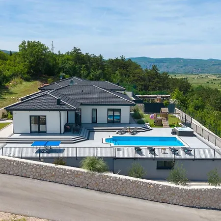 Villa New! Dalmatia With Sauna, Hot Tub, Heated Pool Grubine